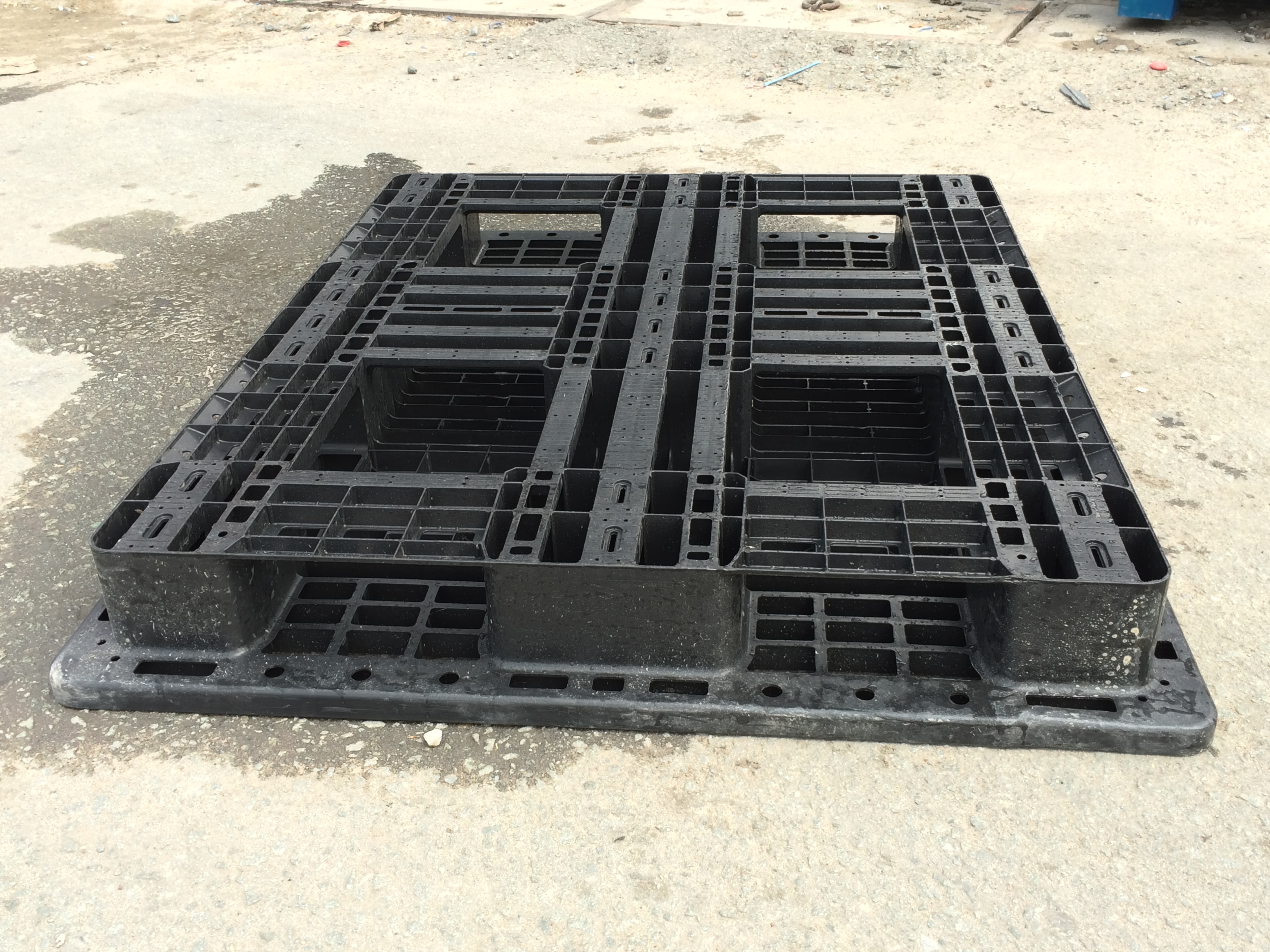 PALLET NHỰA 00018