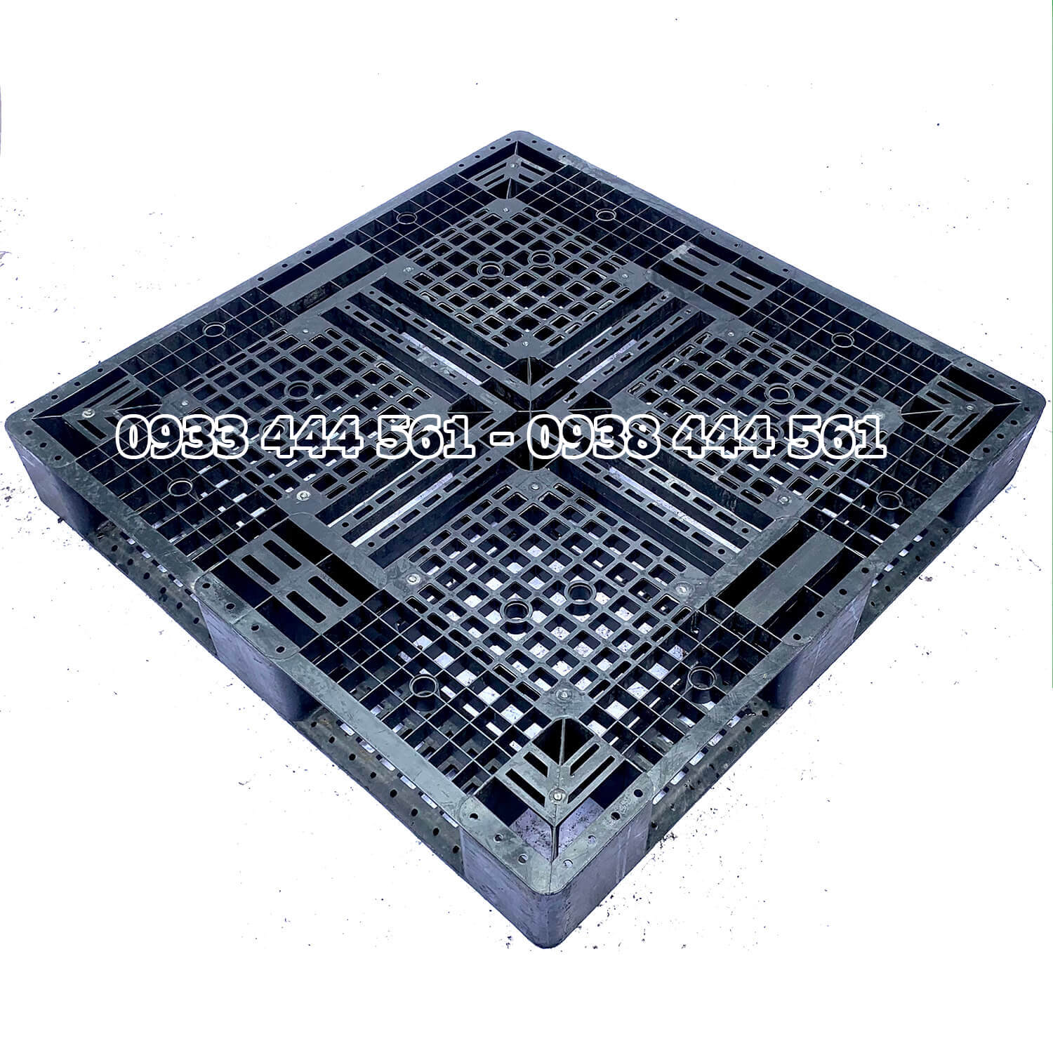 Pallet Nhựa Quang Hiệp