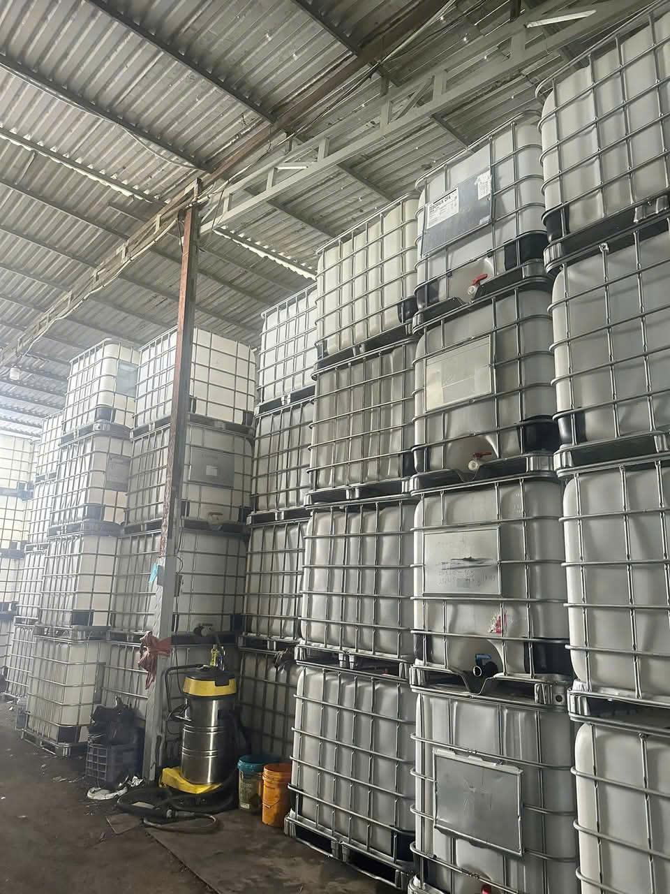 TANK 1000L