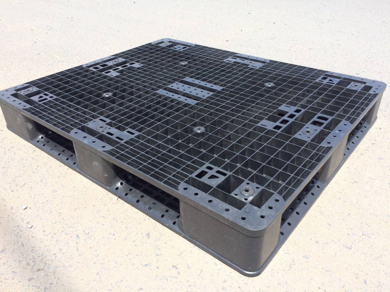 PALLET NHỰA 1200x1000x150mm